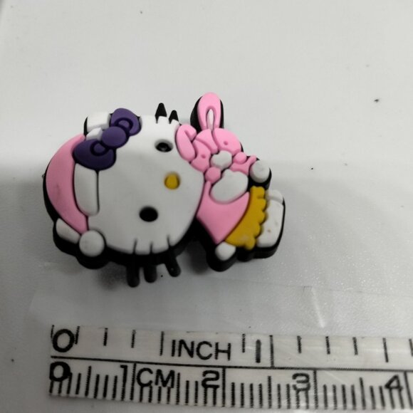 Hello Kitty Shoe Charm Pink bunny - Picture 2 of 3